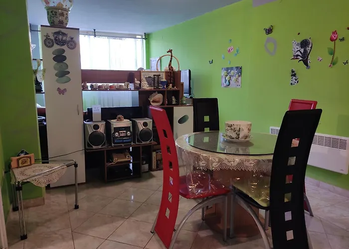 Center Crikvenica, Sandy Beach, 2 Bedrooms, *
