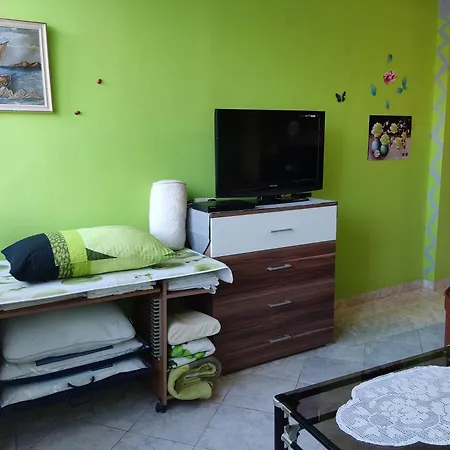 Center Crikvenica, Sandy Beach, 2 Bedrooms,